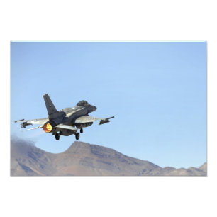 An F-16E from the United Arab Emirates Photo Print