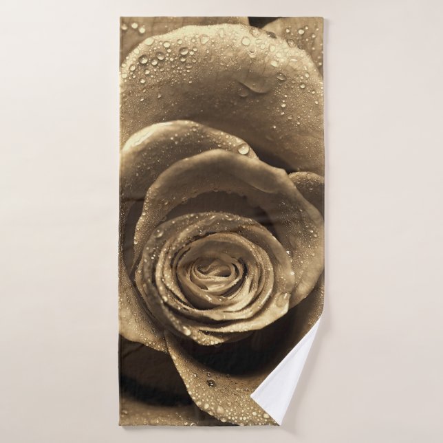 An old-fashioned rose close up, wet with water dro bath towel (Bath Towel)
