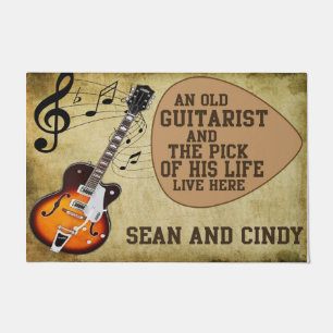 An Old Guitarist And The Pick Of His Life Live Doormat