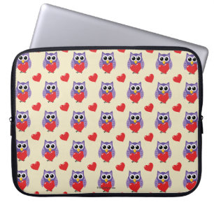 An Owly Love Pattern Laptop Sleeve
