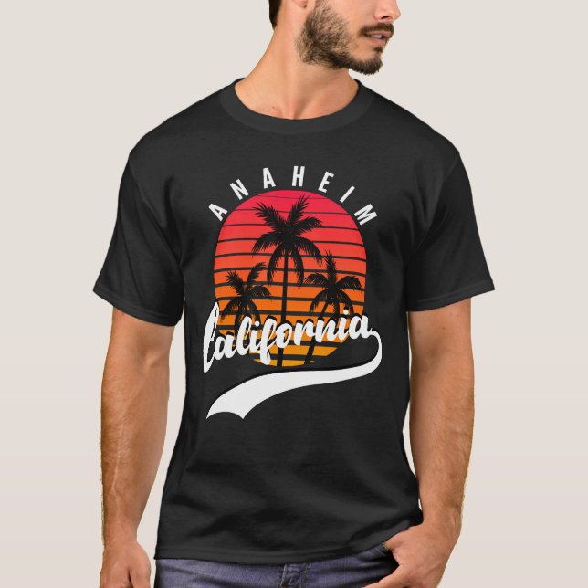 Anaheim, California Retro Sunset Men's T-Shirt (Front)