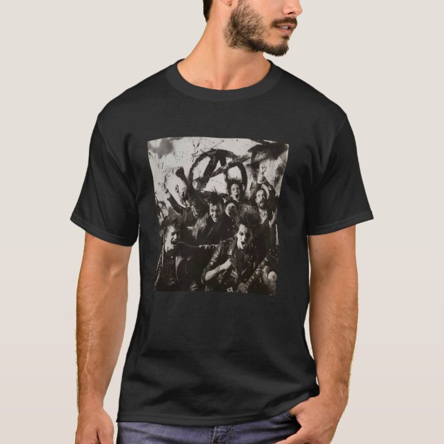 Anarchy signs, punks, punk rock, anarchy T-Shirt (Front)