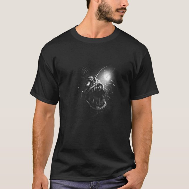 Angler Fish Realistic Angler Fish Animal Lovers Ar T-Shirt (Front)