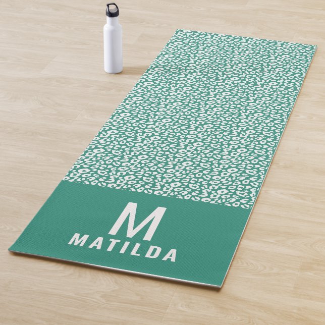 Animal print modern colourful yoga mat (In Situ)