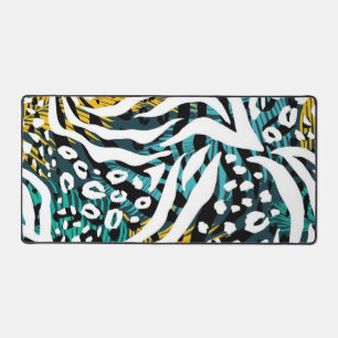 Animal print pattern desk mat