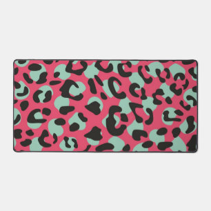 Animal print pattern desk mat