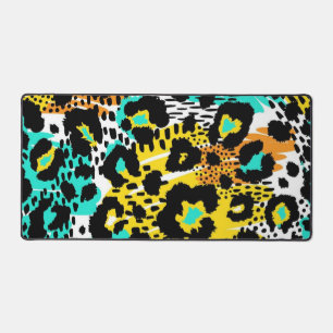 Animal print pattern desk mat