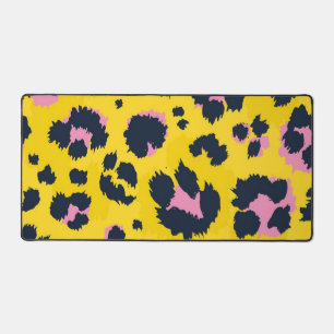 Animal print pattern desk mat