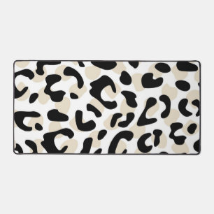 Animal print pattern desk mat