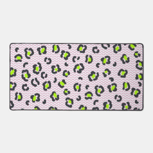 Animal print pattern desk mat