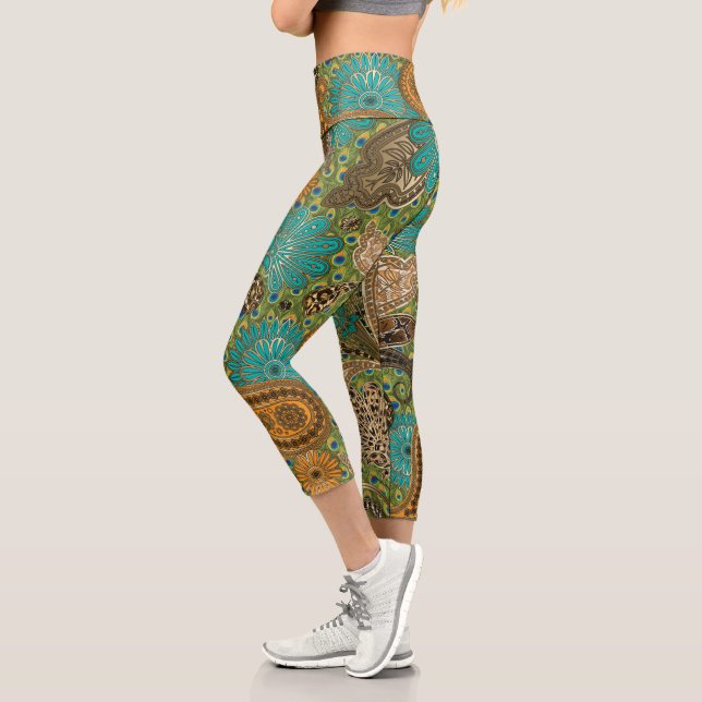 Animal Prints Fantasy Paisley Capri Leggings (Left)