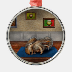 Animal - Squirrel - And stretch Two Three Four Metal Tree Decoration