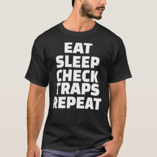 ANIMAL TRAPPING Check Traps Classic T-Shirt