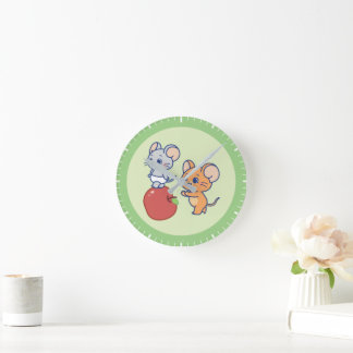 Anime Tuffy and Jerry Apple Rolling Round Clock