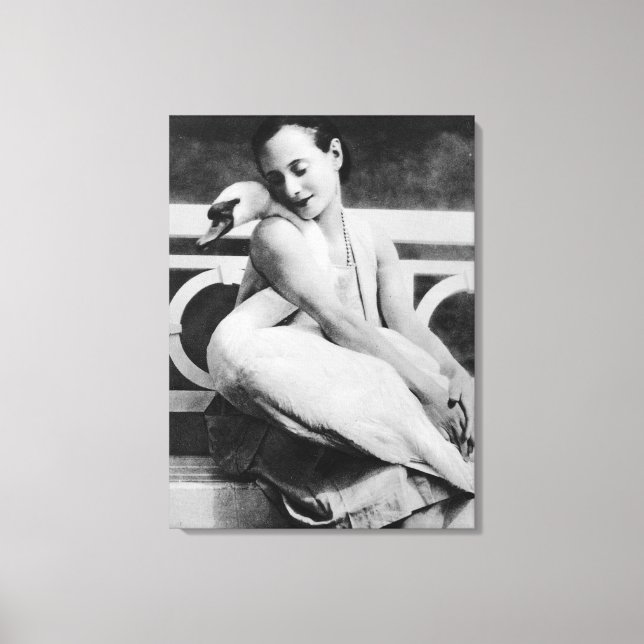 Anna Pavlova with her pet swan Jack, c.1905 Canvas Print (Front)