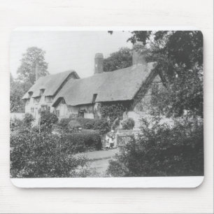 Anne Hathaway's cottage Mouse Mat