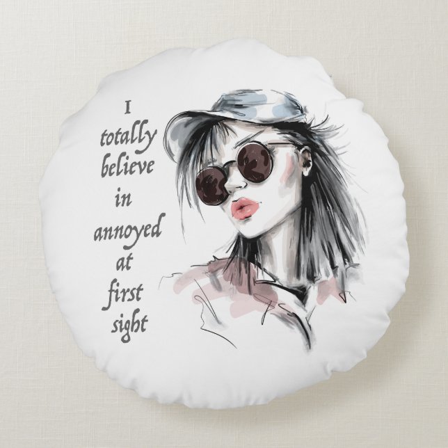 Annoyed at first sight round cushion (Back)