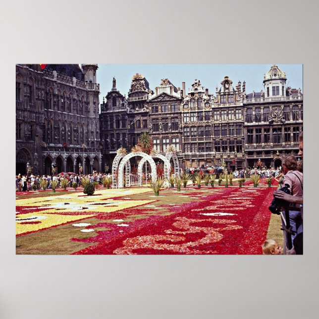 Annual Flower Festival at La Grande Place, Brussel Poster (Front)