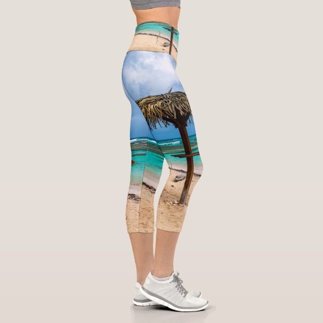 Anse des Rochers beach Capri Leggings (Right)