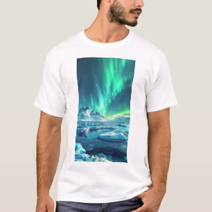 Antarctica Aurora Borealis Real Panoramic Horizont T-Shirt