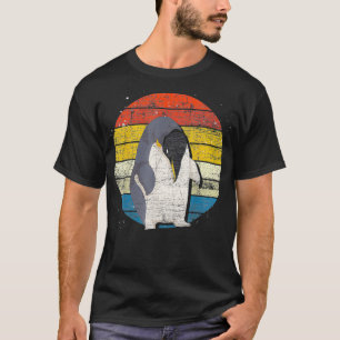 Antarctica Zoo Animal Penguin Lover Retro Penguin T-Shirt
