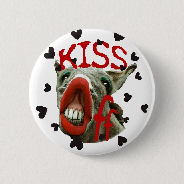 ANTI-VALENTINE 6 CM ROUND BADGE (Front)