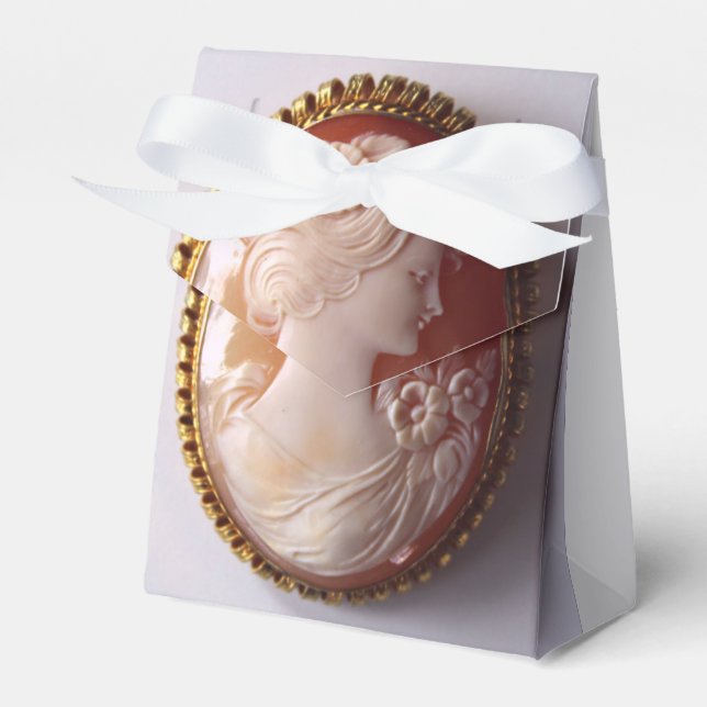 Antique Cameo Favour Box (Front Side)