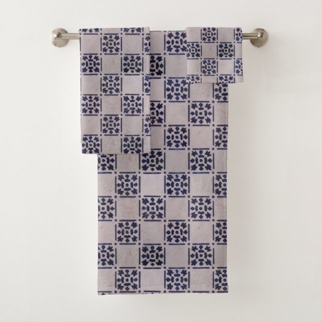 Antique Delft Blue White Pattern Dutch Tile Bath Towel Set (Insitu)