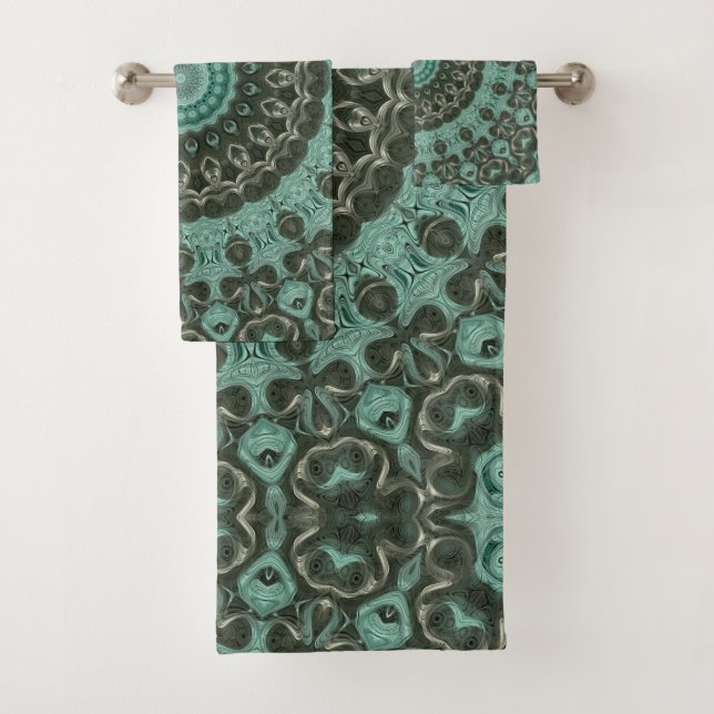 Antique Green Mandala Pattern Design Bath Towel Set (Insitu)