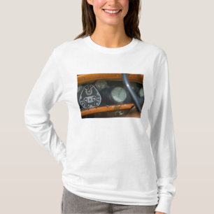 antique jaguar 2 T-Shirt