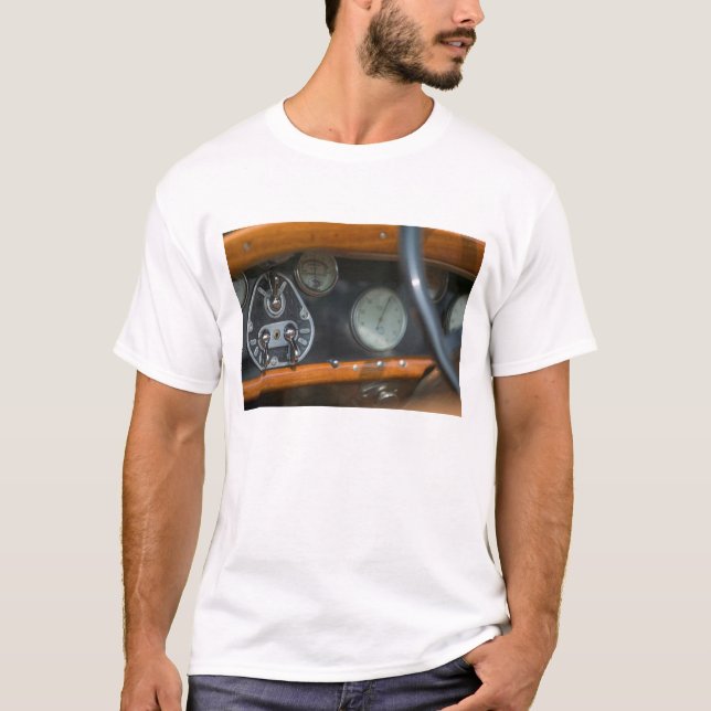 antique jaguar 2 T-Shirt (Front)