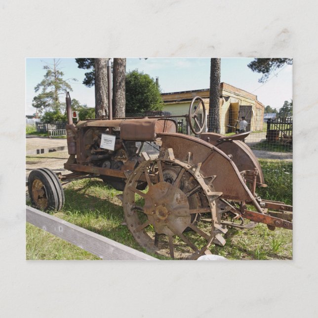 Antique Russian tractor Postcard (Front)
