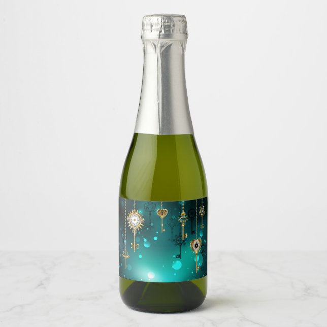 Antique Skeleton Keys on Green Background Sparkling Wine Label (Front)