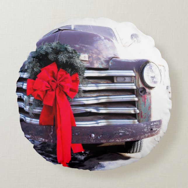 Antique Truck with Festive Christmas Wreath Round Cushion (Front)