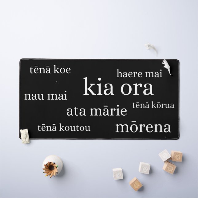AOTEAROA NEW ZEALAND Te Reo Māori NZ Kiwi Greeting Desk Mat (Kids Table)