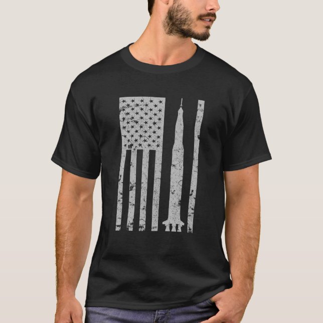 Apollo 11 Saturn V Rocket Vintage Flag Space Astro T-Shirt (Front)