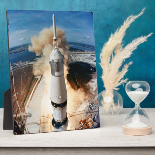 Apollo Saturn V Rocket launch to Moon 1969 Plaque