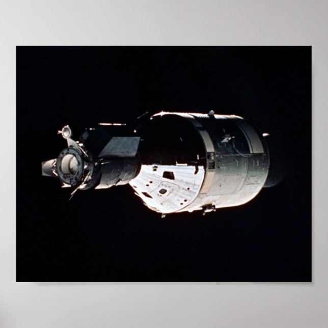 Apollo Spacecraft (Apollo-Soyuz Test Project) Poster (Front)