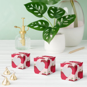 Apple Pattern Heart Favour Box for Party Gifts