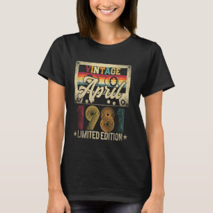 April 1981 44th Birthday 44 Years Old Vintage  Men T-Shirt