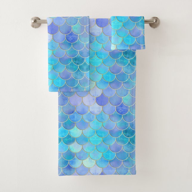 Aqua Pearlescent & Gold Mermaid Scale Pattern Bath Towel Set (Insitu)