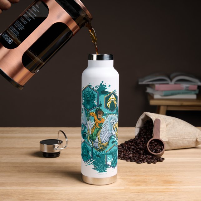 Aquaman Riding Seahorse Across Kingdoms Water Bottle (Coffee)
