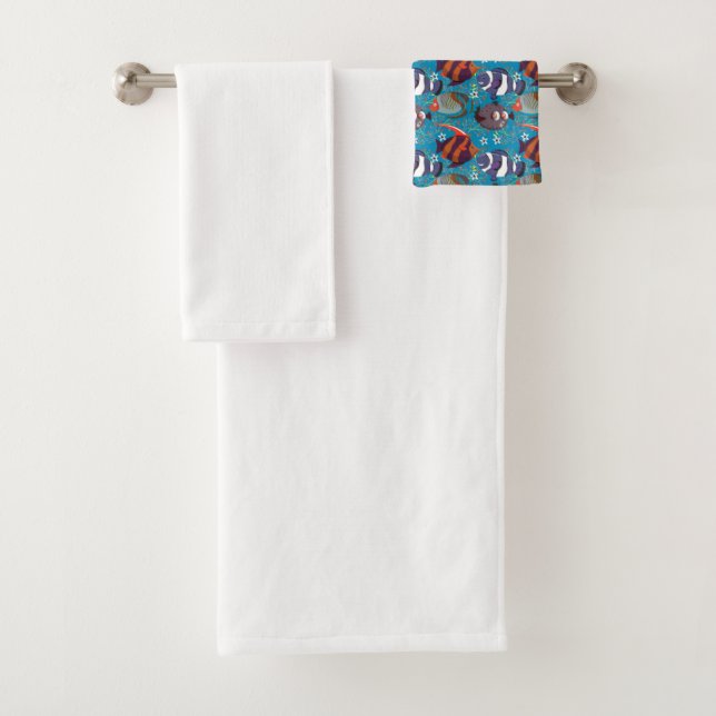 Aquatic animals pattern | ocean underwater life 45 bath towel set (Insitu)