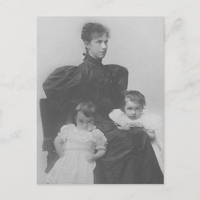 Arch Duchess Marie-Valerie, daughter Sisi & kids Postcard (Front)