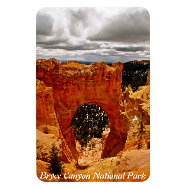 ARCH IN BRYCE CANYON NATIONAL PARK MAGNET (Vertical)