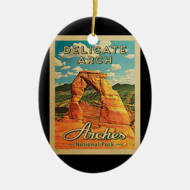 Arches National Park  - Delicate Arch Vintage Ceramic Tree Decoration (Front)