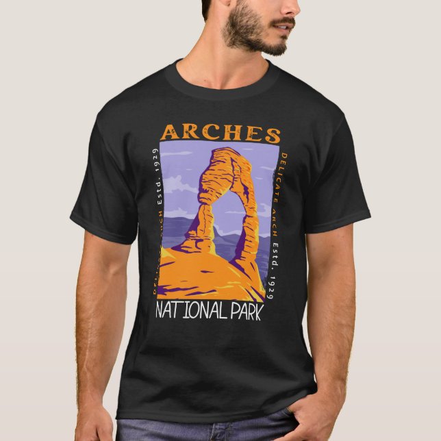 Arches National Park Delicate Arch Vintage  T-Shirt (Front)
