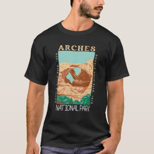 Arches National Park Double Arch Utah Vintage Dist T-Shirt