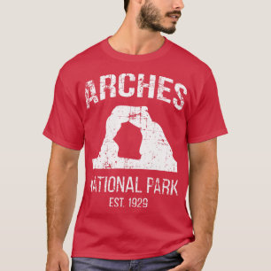 Arches National Park Est 1929 I Delicate Arch T-Shirt