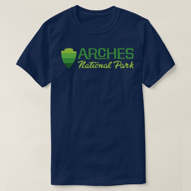 Arches National Park Retro Arrowhead Wordmark Gree T-Shirt (Design Front)